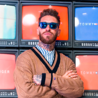 Les lunettes Tommy Hilfiger Printemps/Été 2023 : une collection qui allie style et qualité