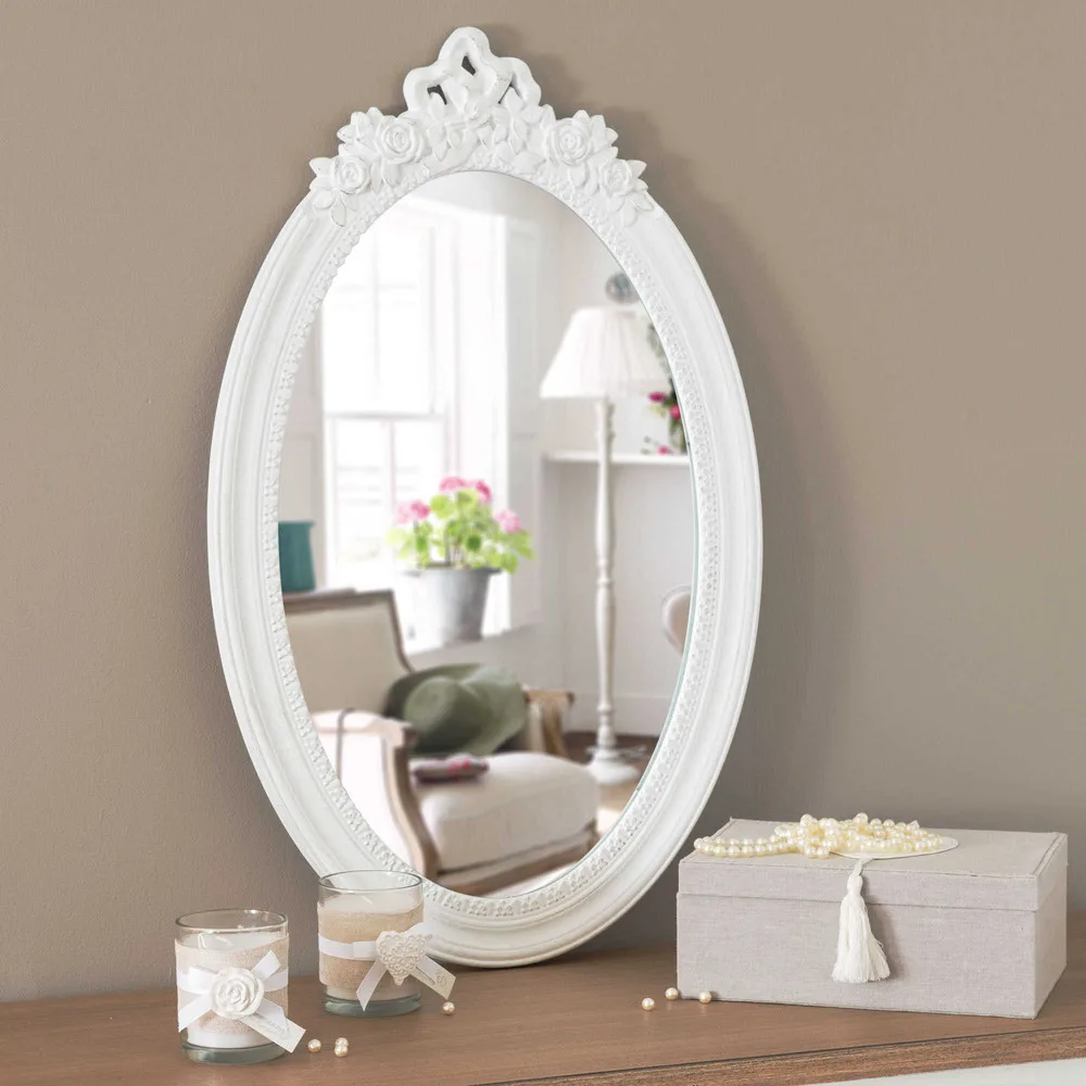 Le miroir ovale pour une deco romantique
