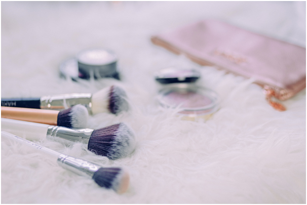 Les indispensables du make up pour les novices