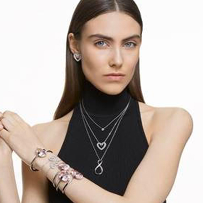 Swarovski, la marque leader mondiale des bijoux et des accessoires