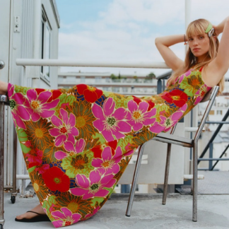 Robe à fleurs, la pièce incontournable pour cette saison